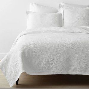 Company Store Hillcrest Cotton Matelassé Coverlet - White Queen NWT